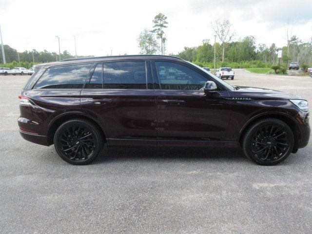 Used 2023 Lincoln Aviator Black Label w/ Jet Package AWD/4WD image 6