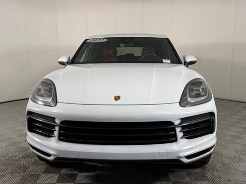 Used 2022 Porsche Cayenne image 12