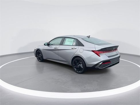New 2026 Hyundai Elantra Sport image 6