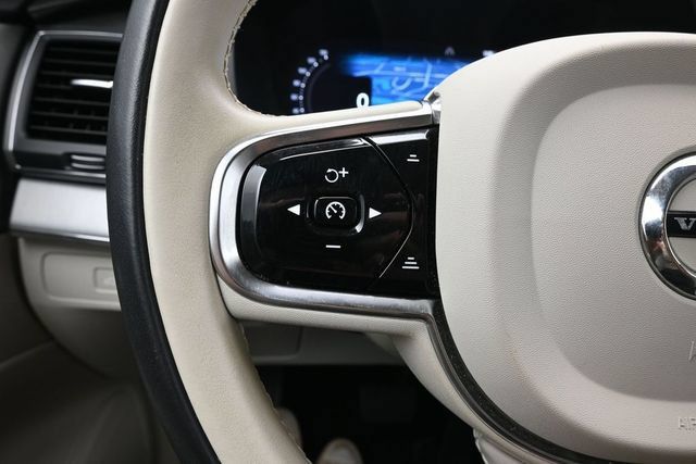 Used 2023 Volvo XC90 B5 Core w/ Climate Package AWD/4WD image 24
