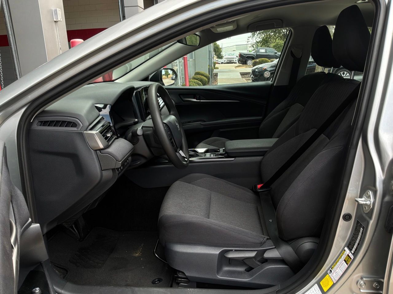 Used 2026 Toyota Camry LE FWD image 10