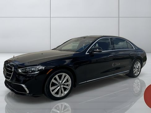 Used 2025 Mercedes-Benz S 500 4MATIC image 4