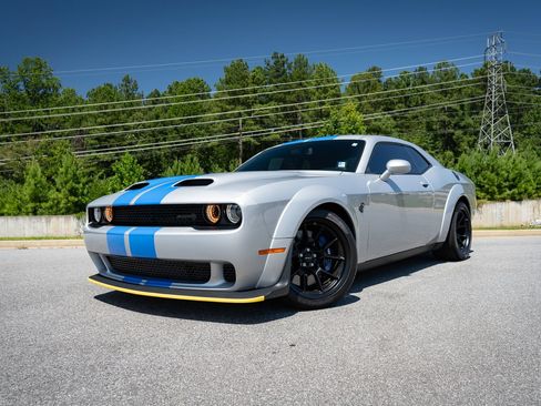 Used 2023 Dodge Challenger SRT Hellcat RWD image 5