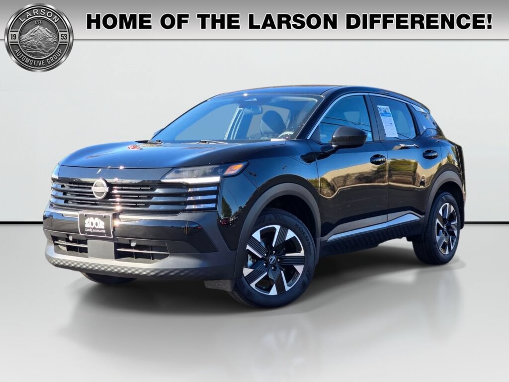 Used 2025 Nissan Kicks SV AWD/4WD image 1
