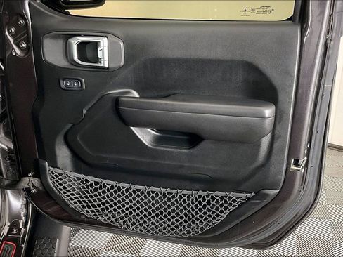 Used 2018 Jeep Wrangler Unlimited Rubicon AWD/4WD image 23