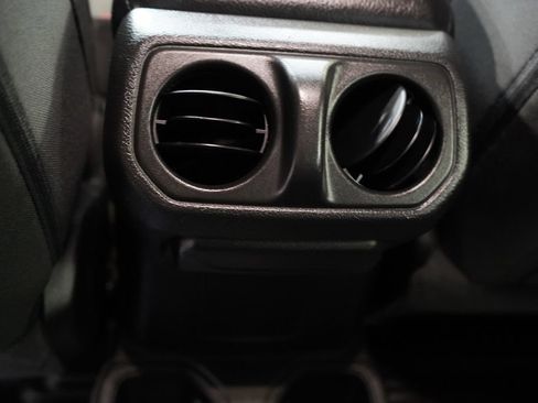 Used 2021 Jeep Wrangler Unlimited Sport AWD/4WD image 28