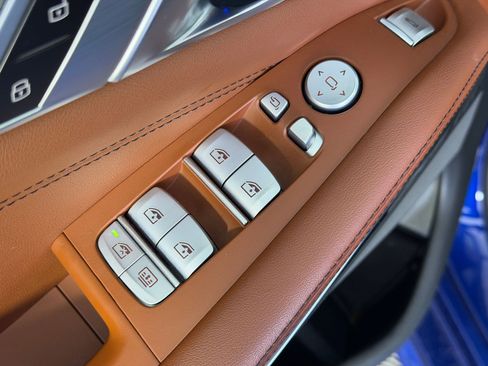 Used 2024 BMW X7 M60i w/ Executive Package image 23