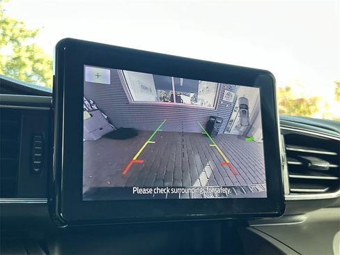 Used 2023 Ford Explorer XLT w/ Equipment Group 202A image 28