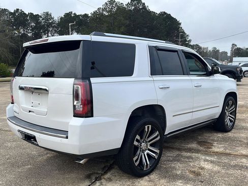 Used 2017 GMC Yukon Denali w/ Open Road Package image 2