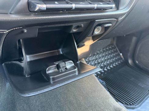 Used 2015 Chevrolet Silverado 3500 LTZ image 37