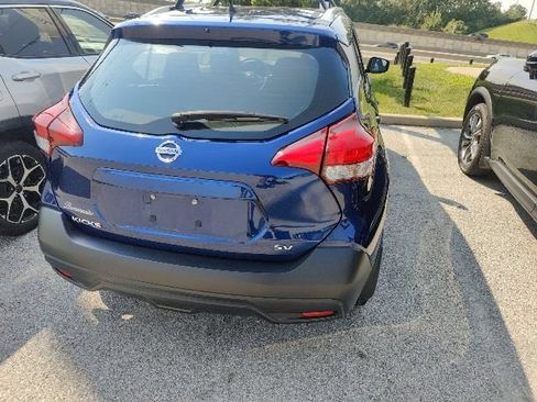Used 2019 Nissan Kicks SV FWD image 9
