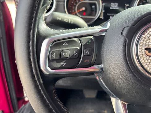 Used 2022 Jeep Wrangler Unlimited Sahara w/ LED Lighting Group AWD/4WD image 11