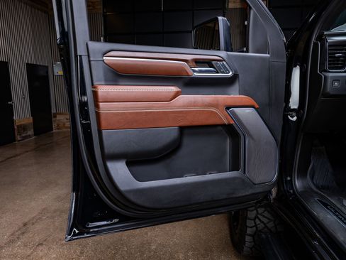 Used 2024 GMC Sierra 2500 Denali Ultimate image 36