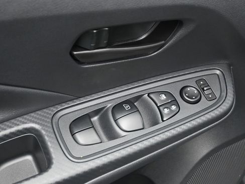 Certified 2025 Nissan Versa S w/ Trunk Package image 17