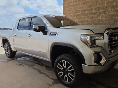 Used 2019 GMC Sierra 1500 SLT RWD image 4