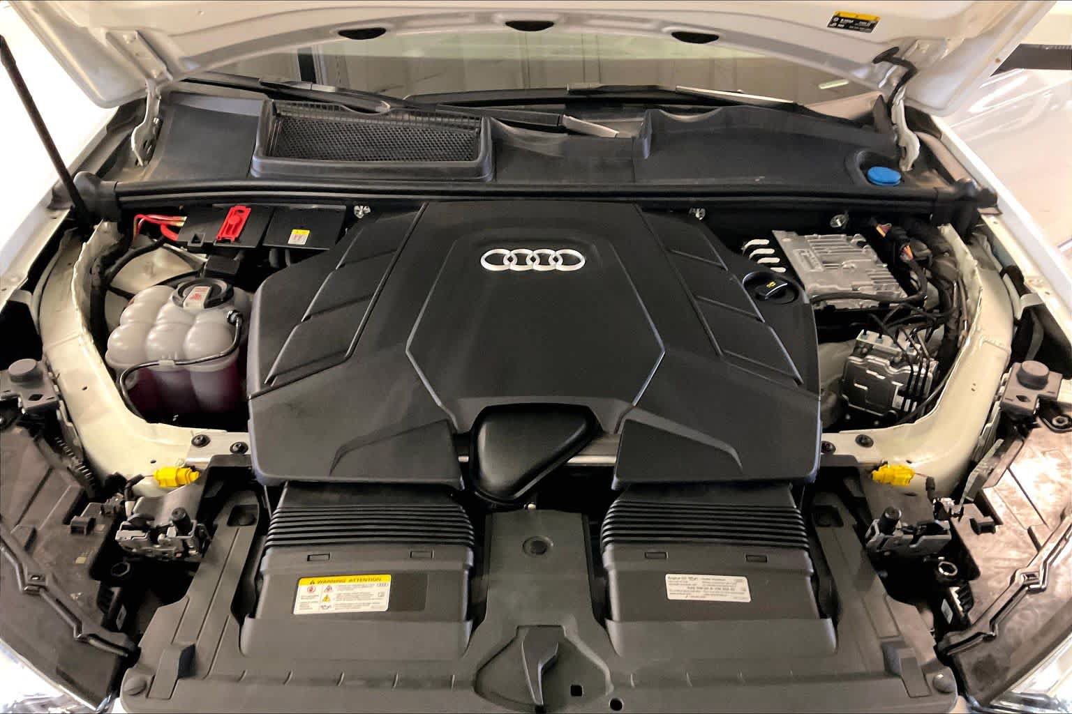 Used 2025 Audi Q7 3.0T Premium Plus AWD/4WD image 29