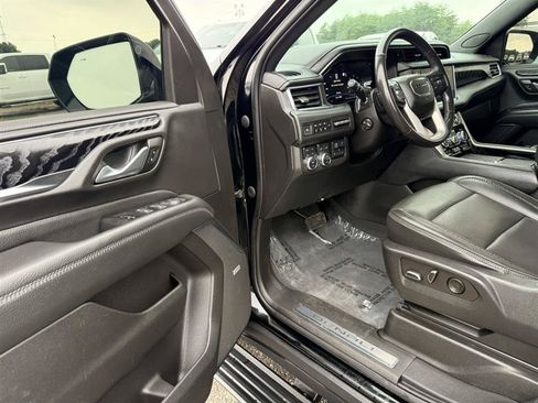 Used 2022 GMC Yukon XL Denali w/ Max Trailering Package AWD/4WD image 30