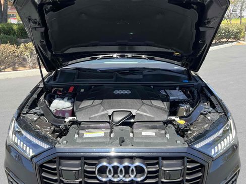 Used 2020 Audi Q7 3.0T Prestige AWD/4WD image 25