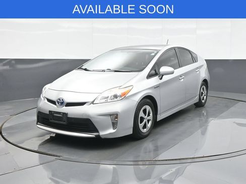 Used 2015 Toyota Prius Four w/ Deluxe Solar Roof Package FWD image 3