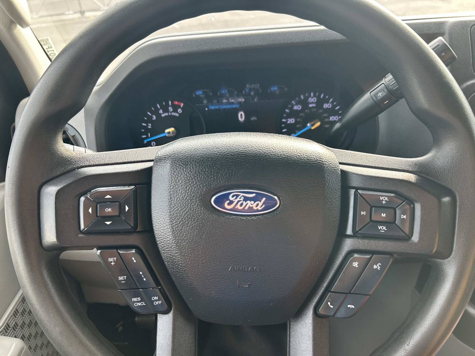 Used 2022 Ford E-350 and Econoline 350 Super Duty RWD image 36