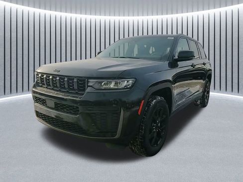 New 2026 Jeep Grand Cherokee Altitude image 19