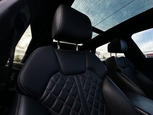 Used 2023 Audi SQ5 Premium Plus w/ Premium Plus Package image 27