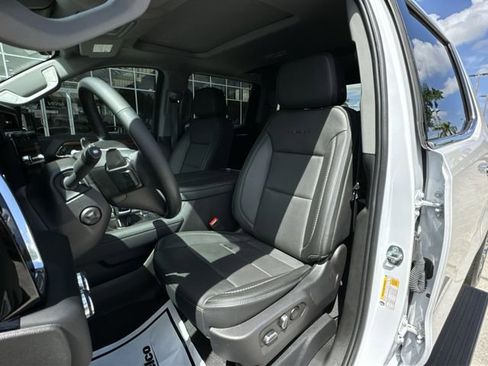 Used 2023 GMC Sierra 1500 Denali w/ Denali Reserve Package RWD image 19