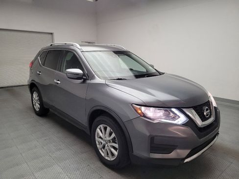 Used 2019 Nissan Rogue SV FWD image 13
