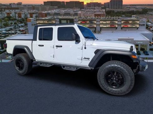 Used 2021 Jeep Gladiator Sport image 1