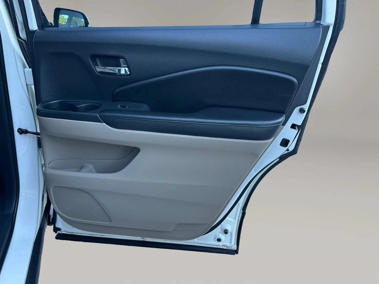 Used 2016 Honda Pilot EX-L image 23