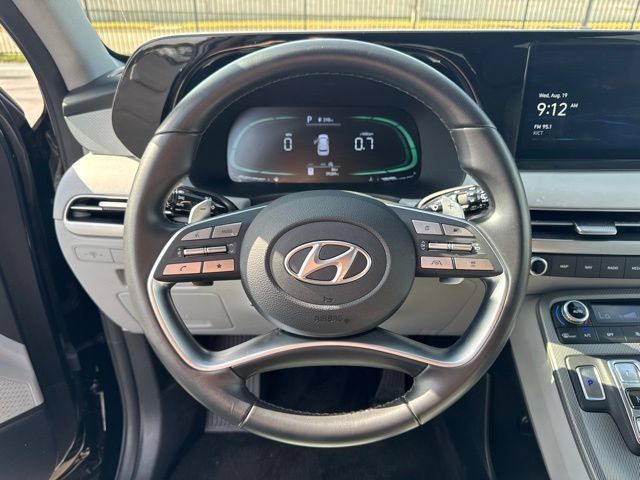 Used 2025 Hyundai Palisade SEL FWD image 14