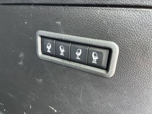 Used 2022 Jeep Wagoneer Series III image 34