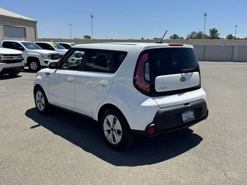 Used 2016 Kia Soul FWD image 7