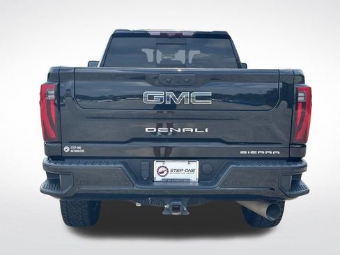 Used 2024 GMC Sierra 3500 Denali Ultimate AWD/4WD image 6
