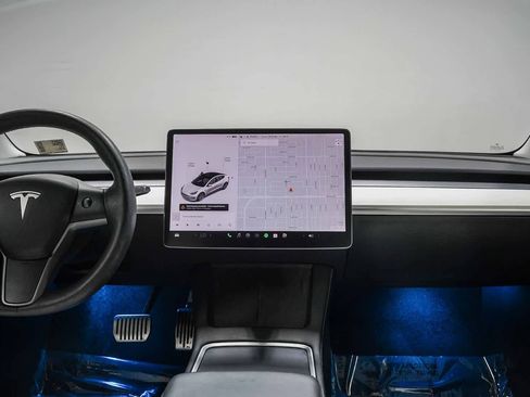 Used 2021 Tesla Model 3 Long Range image 13