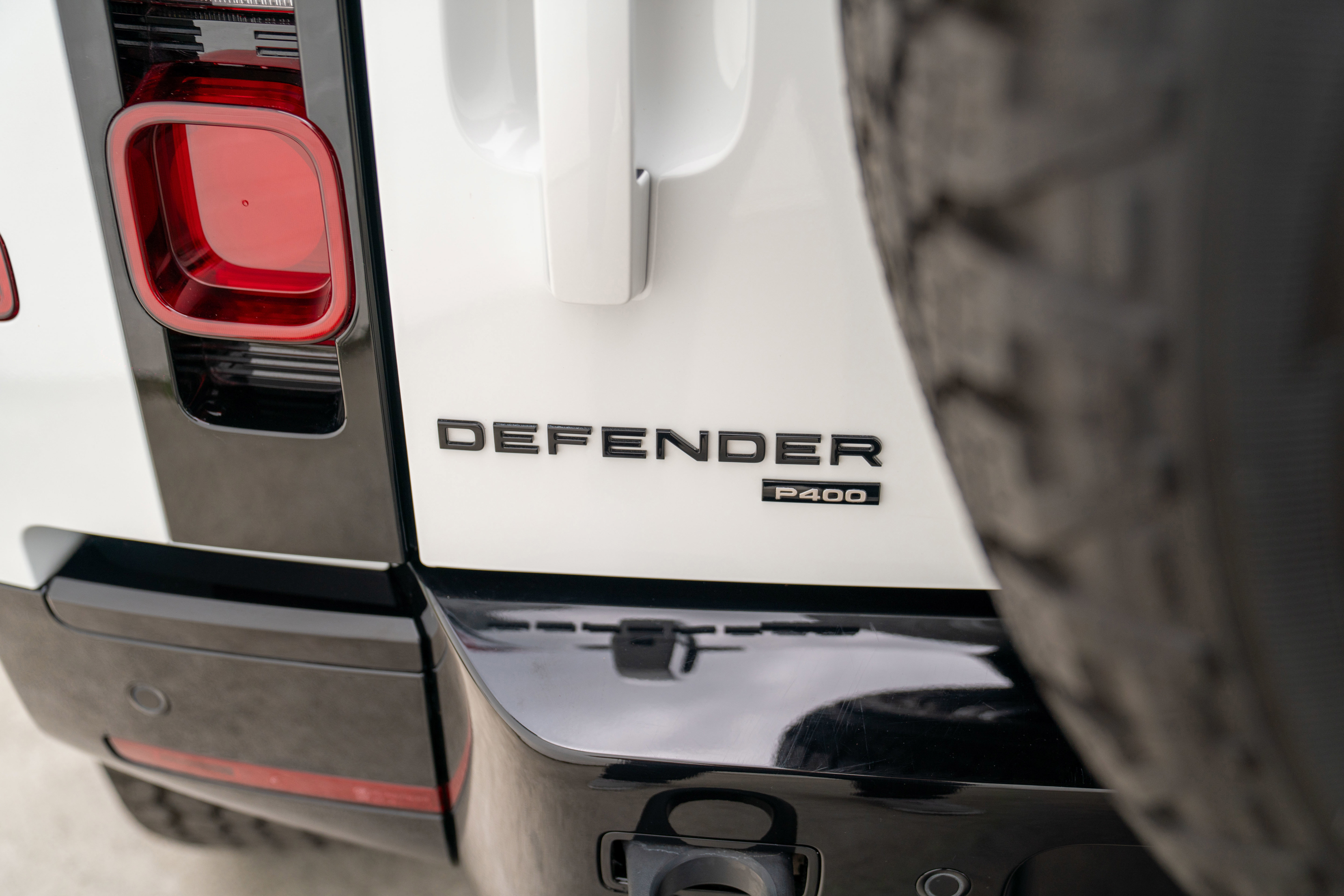 Used 2022 Land Rover Defender 90 X-Dynamic S AWD/4WD image 8
