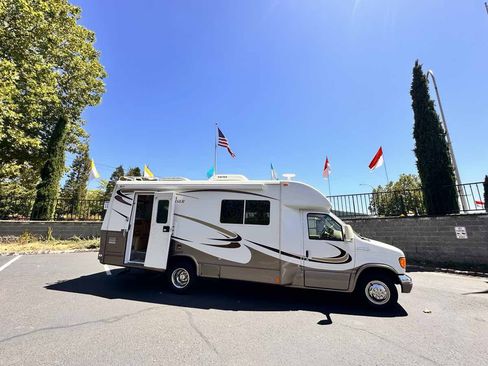Used 2006 Ford E-450 and Econoline 450 RWD image 8
