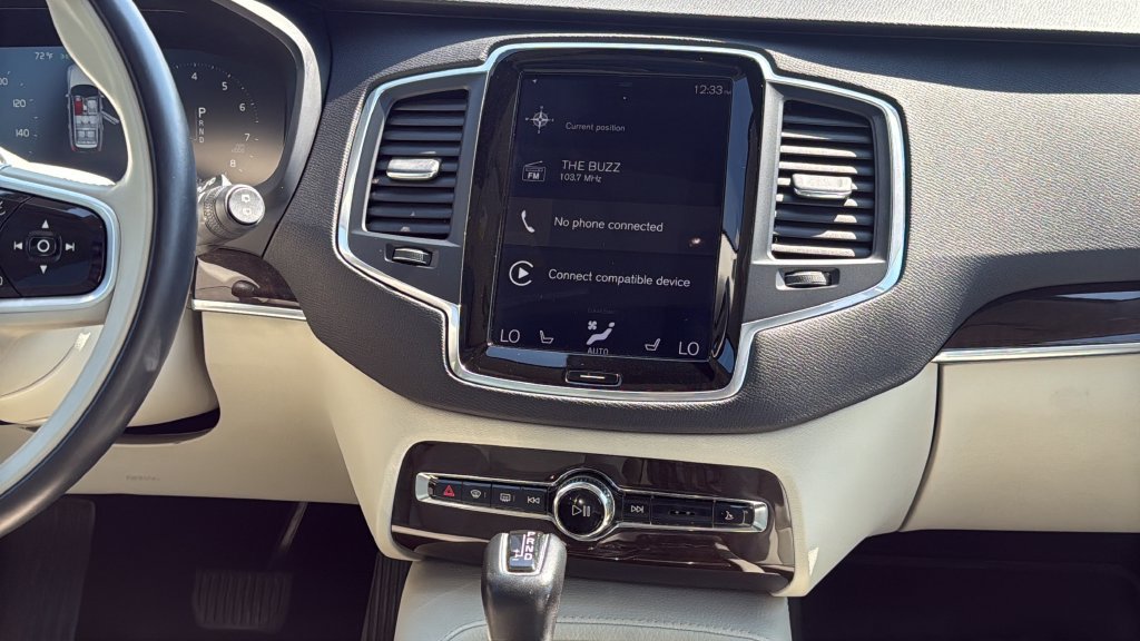 Used 2019 Volvo XC90 T6 Momentum w/ Advanced Package AWD/4WD image 17
