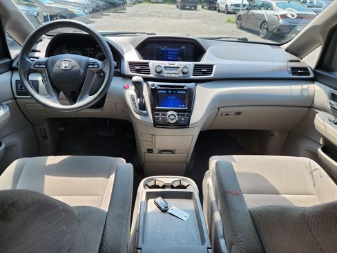 Used 2014 Honda Odyssey EX image 6