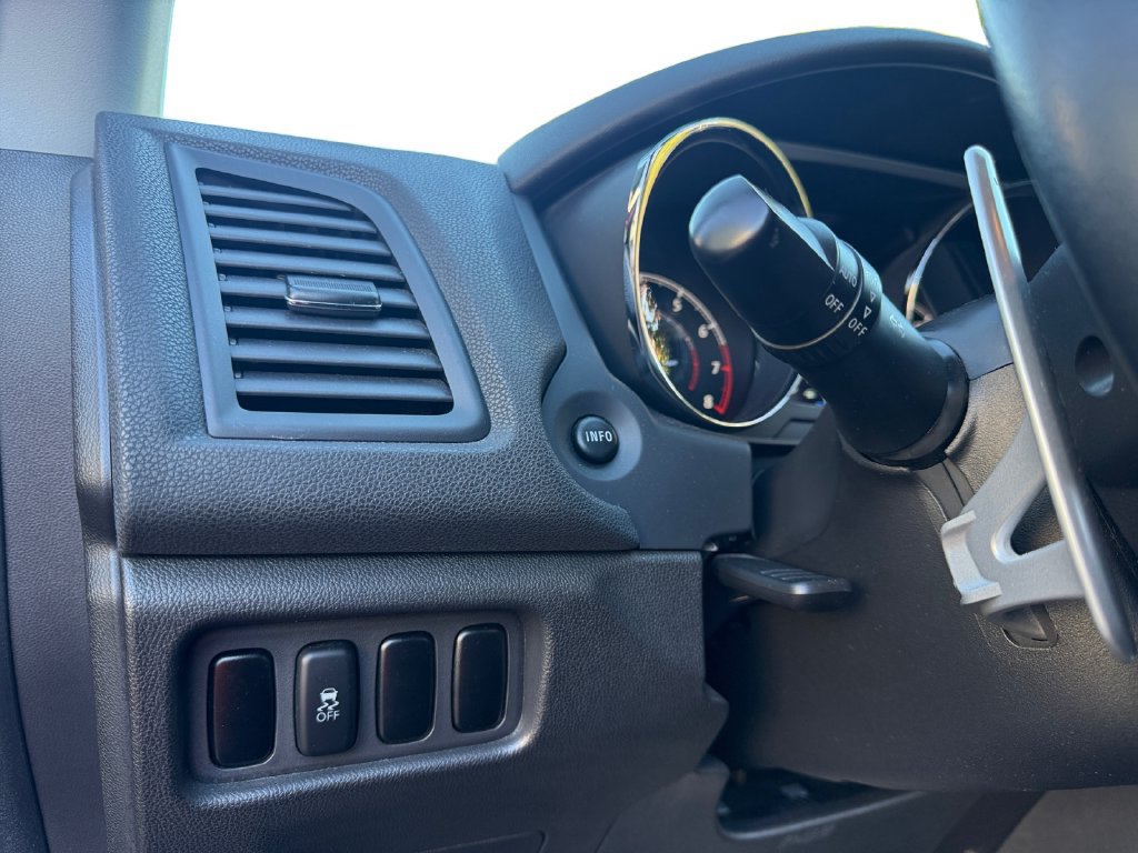 Used 2017 Mitsubishi Outlander Sport SEL FWD image 13