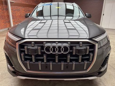 Used 2025 Audi Q7 3.0T Premium Plus image 8