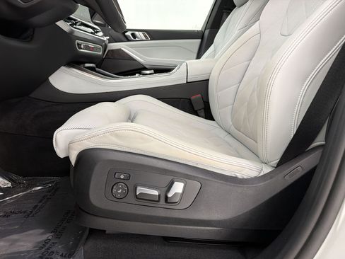 Used 2026 BMW X5 sDrive40i RWD image 15