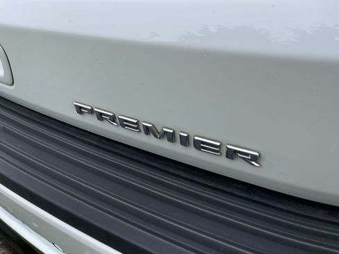 Used 2023 Chevrolet Tahoe Premier AWD/4WD image 10