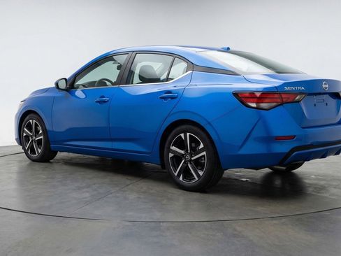 Used 2025 Nissan Sentra SV image 6