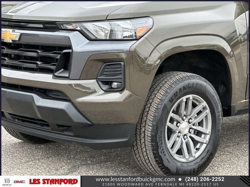 Used 2023 Chevrolet Colorado LT w/ LT Convenience Package II AWD/4WD image 9