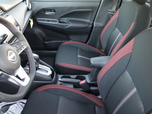 New 2025 Nissan Versa SR w/ Trunk Package image 9