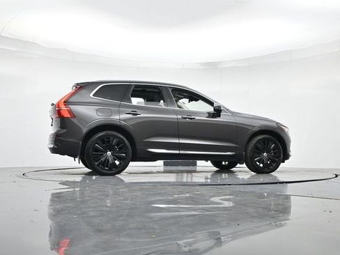 Used 2022 Volvo XC60 B5 Inscription w/ Advanced Package image 28