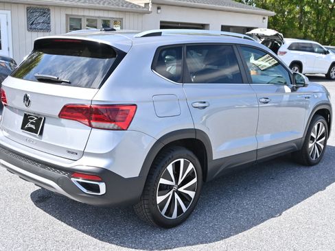 Used 2022 Volkswagen Taos SE image 11