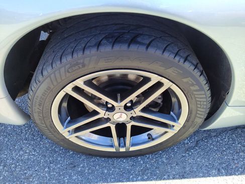 Used 2003 Chevrolet Corvette Convertible w/ Preferred Equipment Group1 image 21