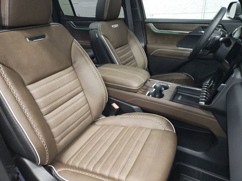 New 2026 GMC Acadia Denali Ultimate image 9